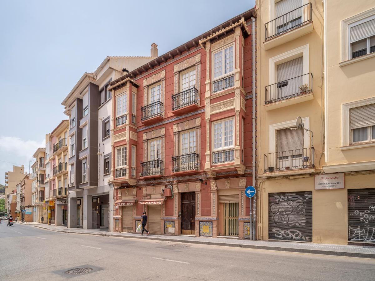 Sanders Lavender - Delightful Two-Bedroom Apartment Downtown 马拉加 外观 照片